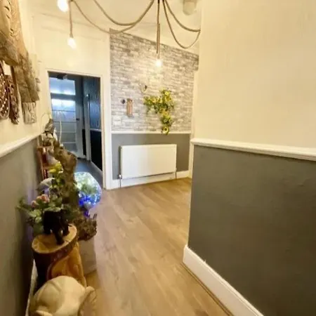 Inspiro House2 سكرابورو